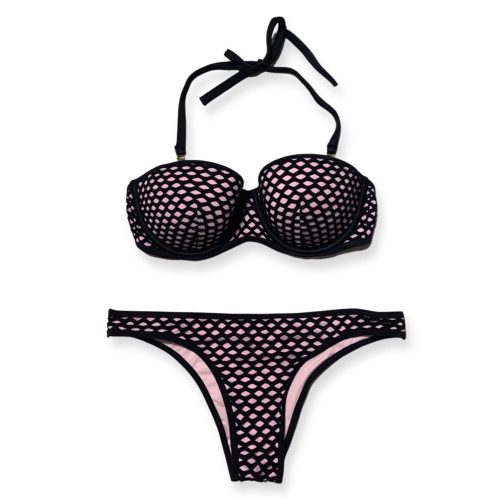 Victoria’s Secret bikini